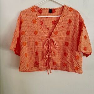 Gingham Embroidered Floral Tie-Front Crop Blouse, size Large